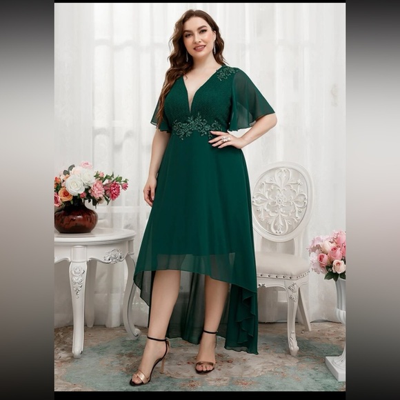 Fancy Dress chiffon hi low hem curvy - Picture 3 of 13